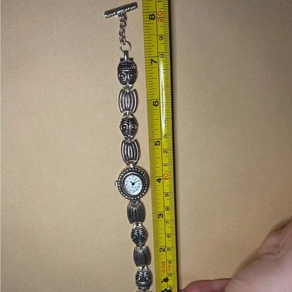 Vintage Geneva Silver Watch - Picture 13 of 13